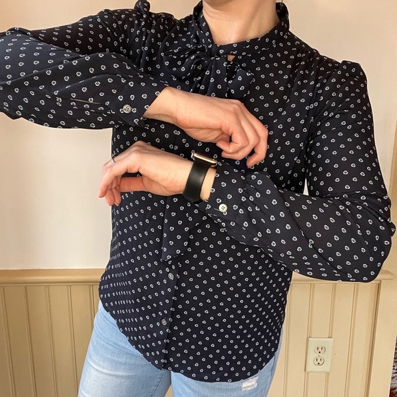 J.Crew Women’s Small Navy Paisley Dot Long-Sleeve Draped Tie-Neck Blouse - Picture 3 of 8